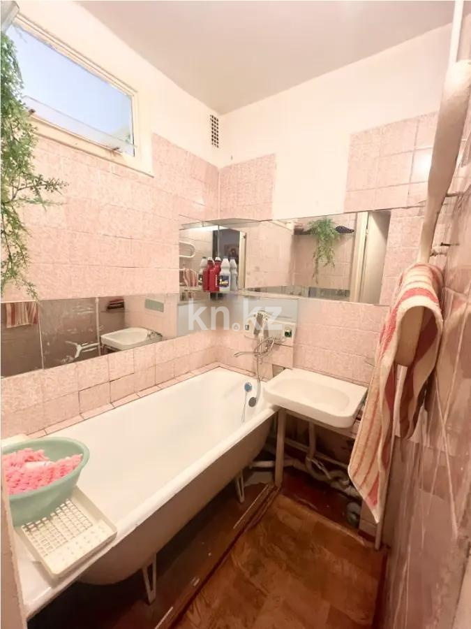 Продажа 2-комнатной квартиры, 45 м² - Продажа двухкомнатных квартир от собственников в Караганде - страница 2 фото 5 из 6