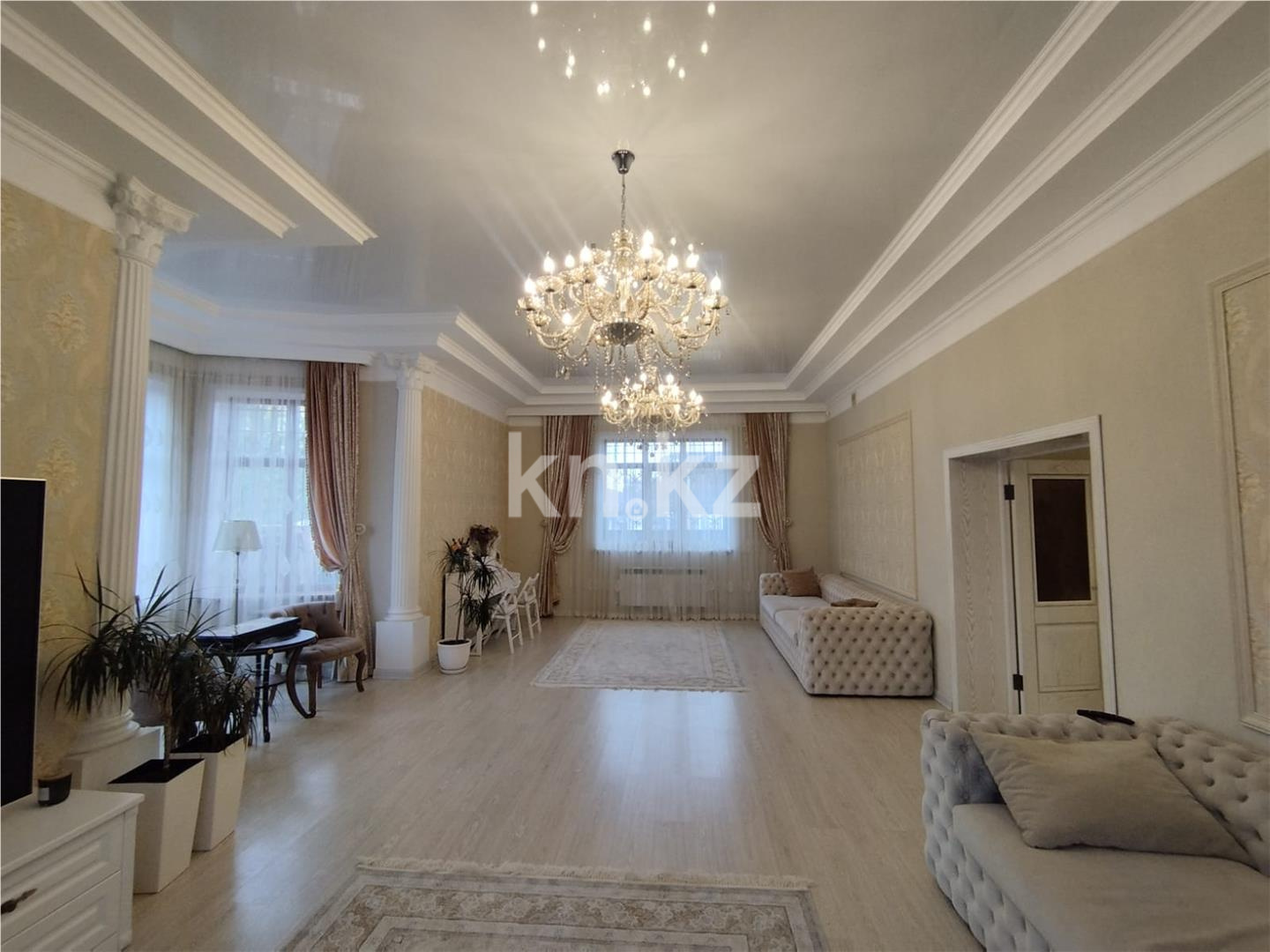 Продажа 7-комнатного дома, 280 м², ул. Елебекова, дом  22 в Караганде - фото 8