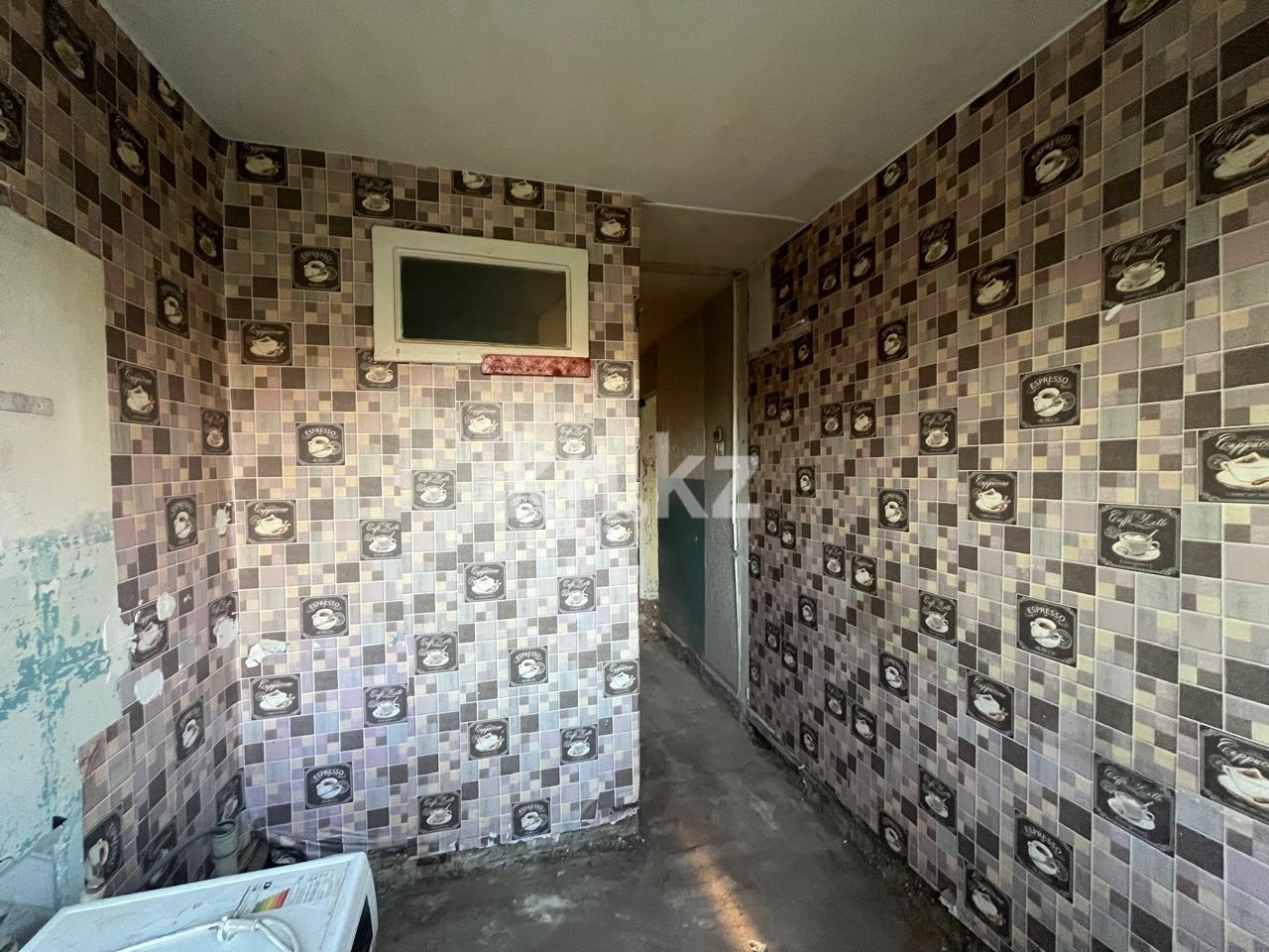 Продажа 3-комнатной квартиры, 63 м², пр. Республики, дом  24 в Караганде - фото 8