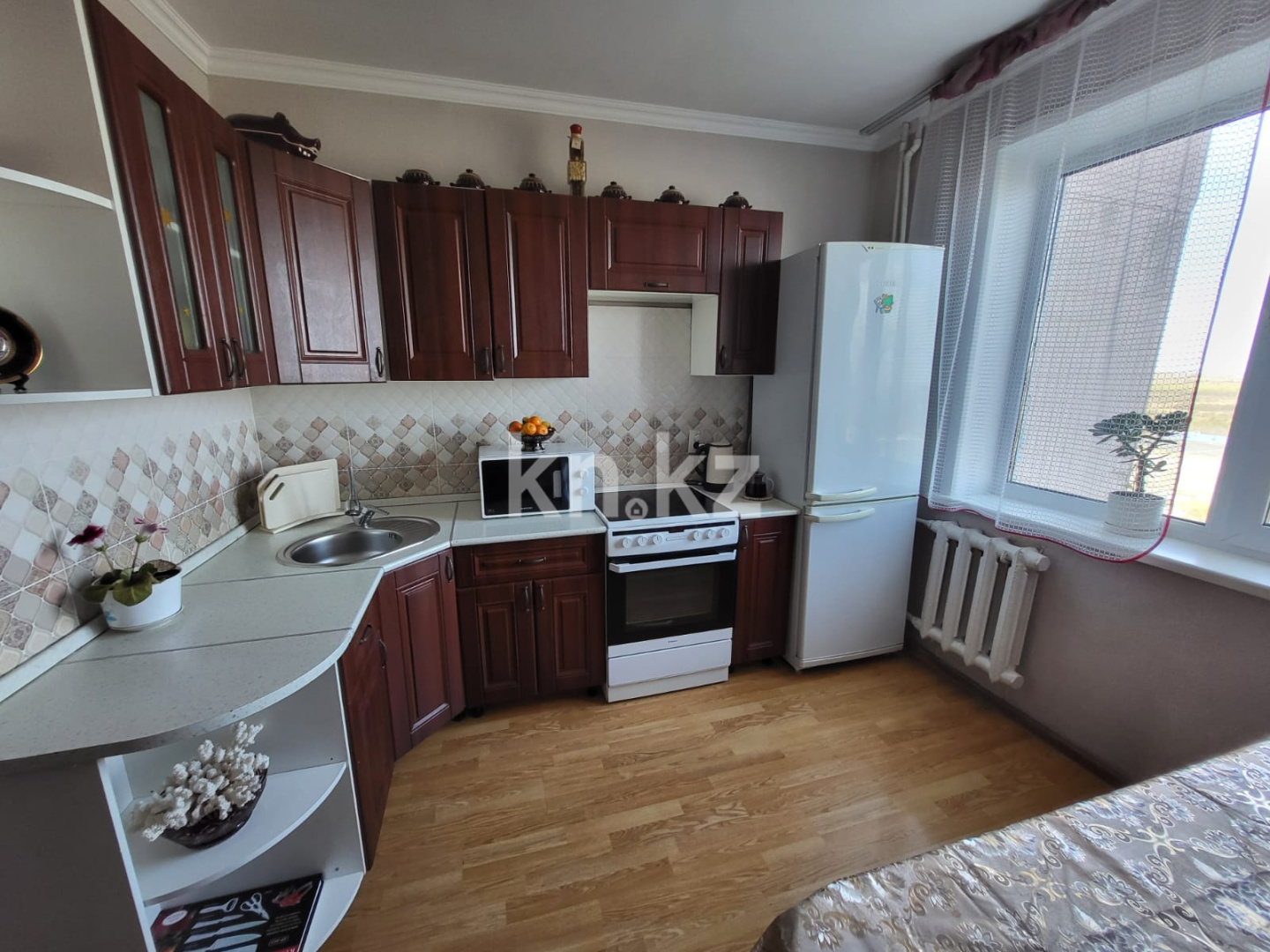 Продажа 4-комнатной квартиры, 76 м², мкр-н Голубые Пруды, дом  6 - Продажа квартир в Караганде без посредников фото 2 из 16