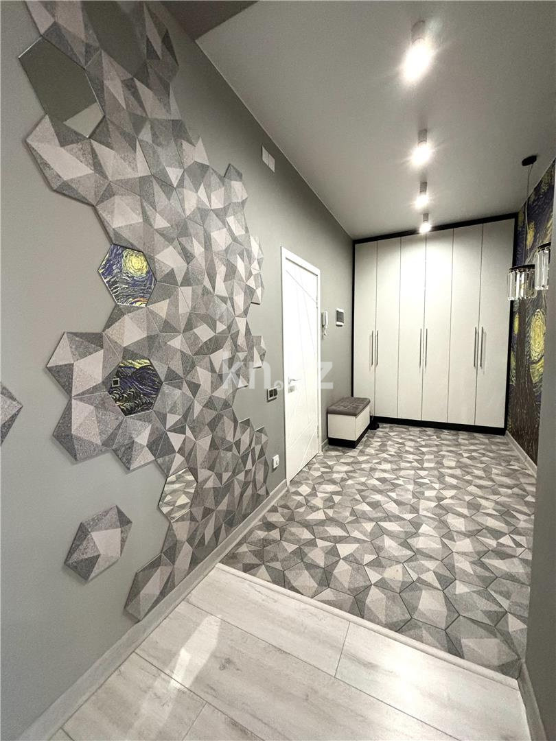 Продажа 2-комнатной квартиры, 94 м², ул. Аманжолова, дом  96/1 - Продажа  двухкомнатных квартир в новостройках Караганды фото 10 из 19