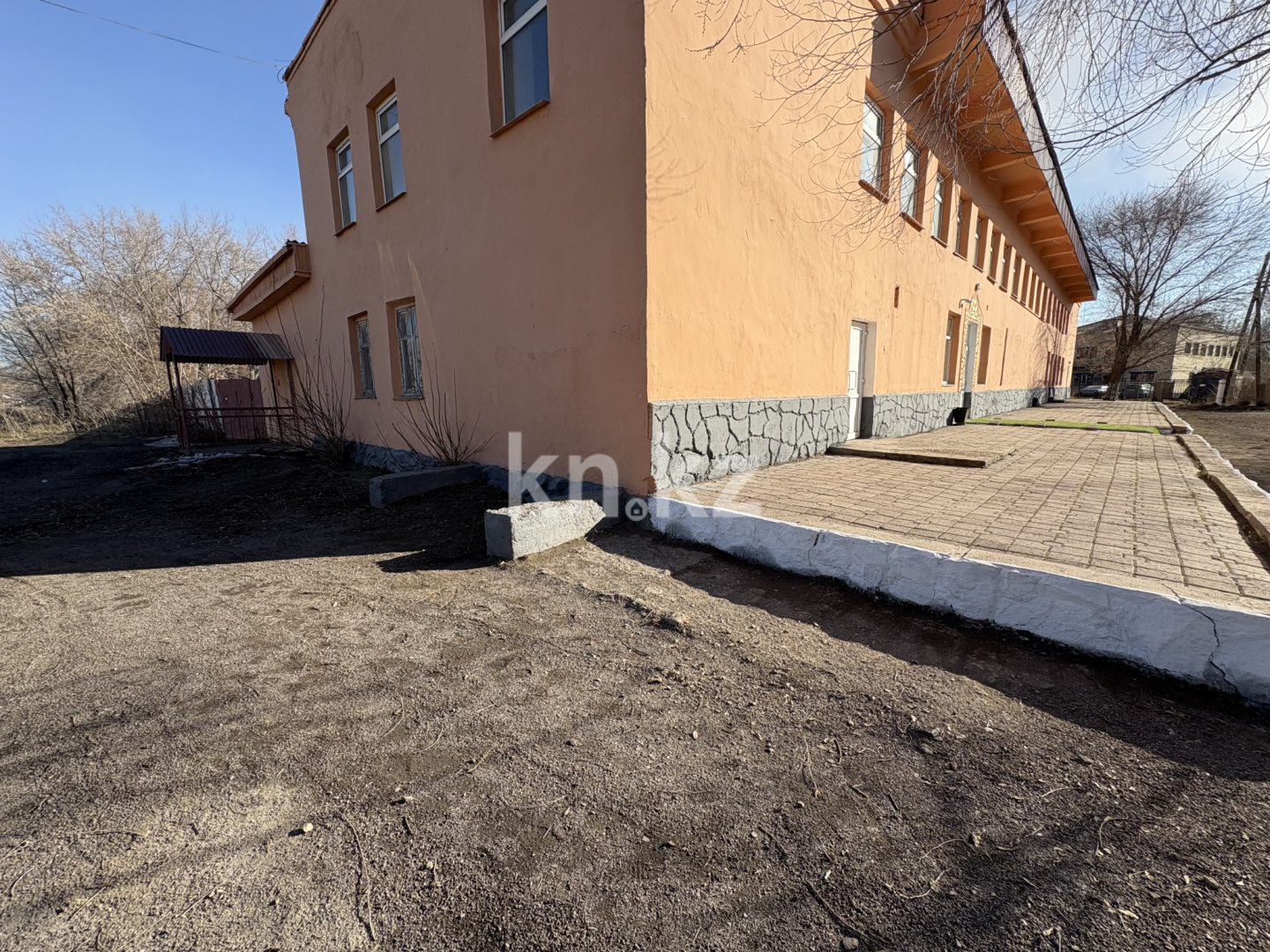 Продажа здания, 1025 м² - Продажа зданий в Казахстане фото 2 из 2