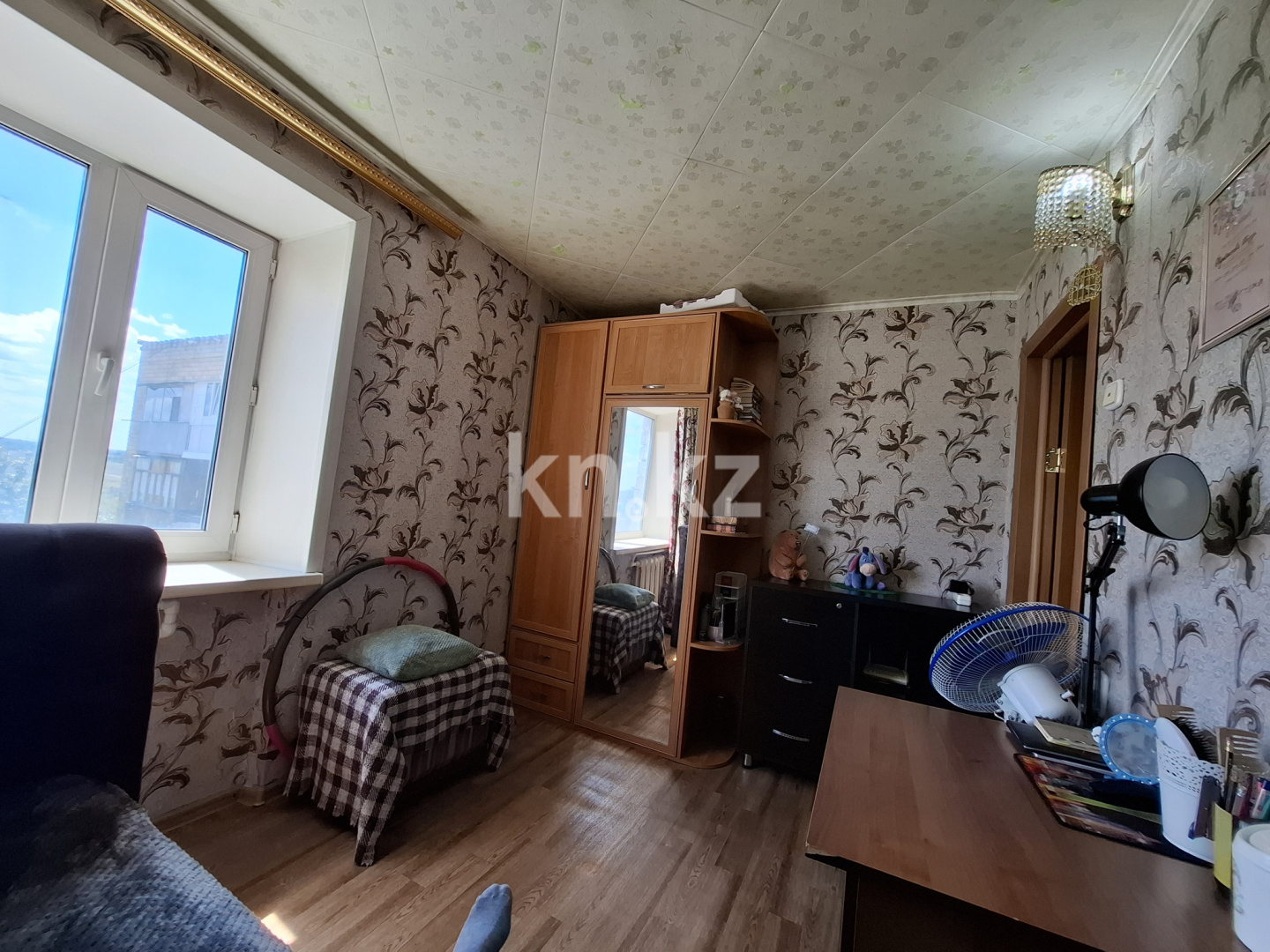 Продажа 3-комнатной квартиры, 42.9 м², мкр-н 21, дом  7 в Караганде - фото 2