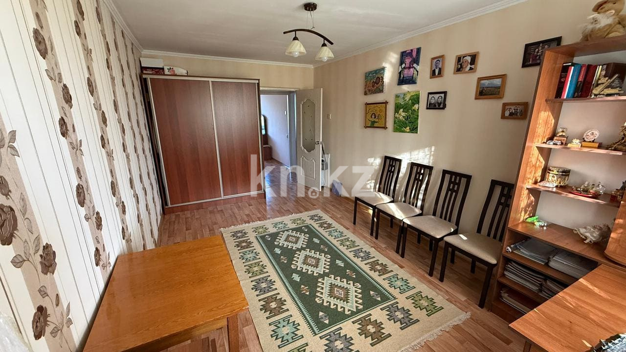 Продажа 3-комнатной квартиры, 64.4 м², ул. Дюсембекова, дом  57 - Продажа  трехкомнатных квартир в Караганде фото 6 из 12