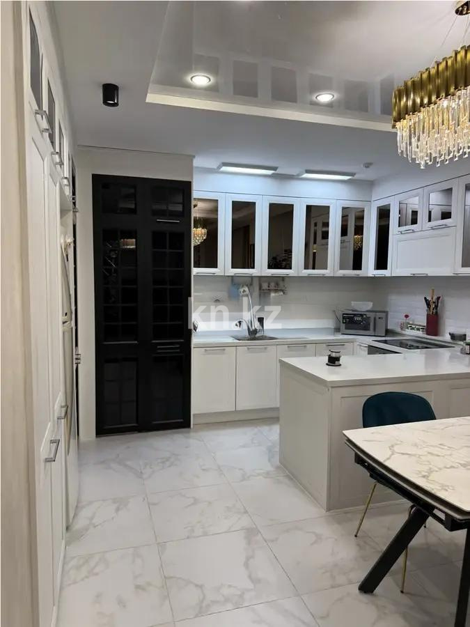 Продажа 4-комнатной квартиры, 110 м², пр. Кабанбай батыра, дом  43а в Астане - фото 3