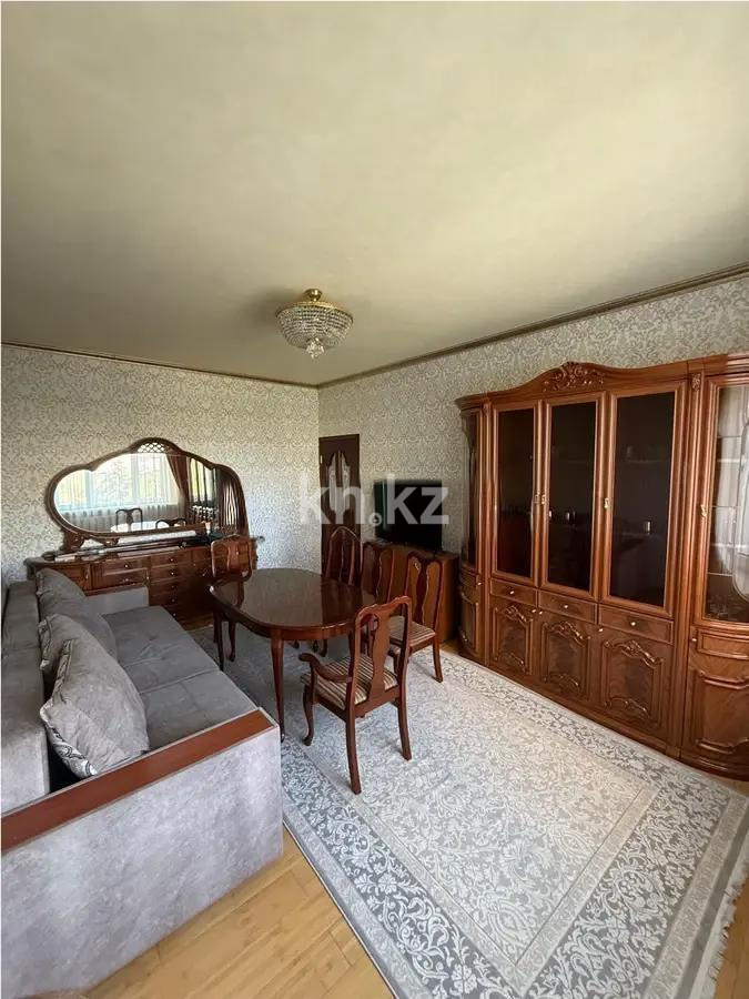 Продажа 3-комнатной квартиры, 65.7 м², ул. Жарокова, дом  275 в Алматы