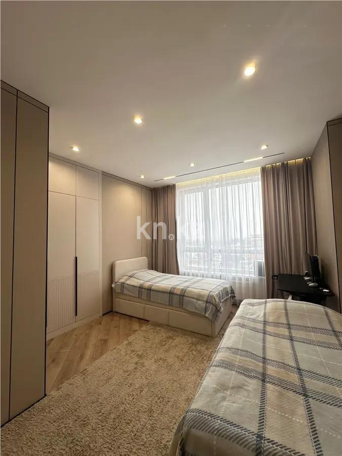 Продажа 4-комнатной квартиры, 126 м², пр. Аль-Фараби, дом  1 в Астане - фото 3
