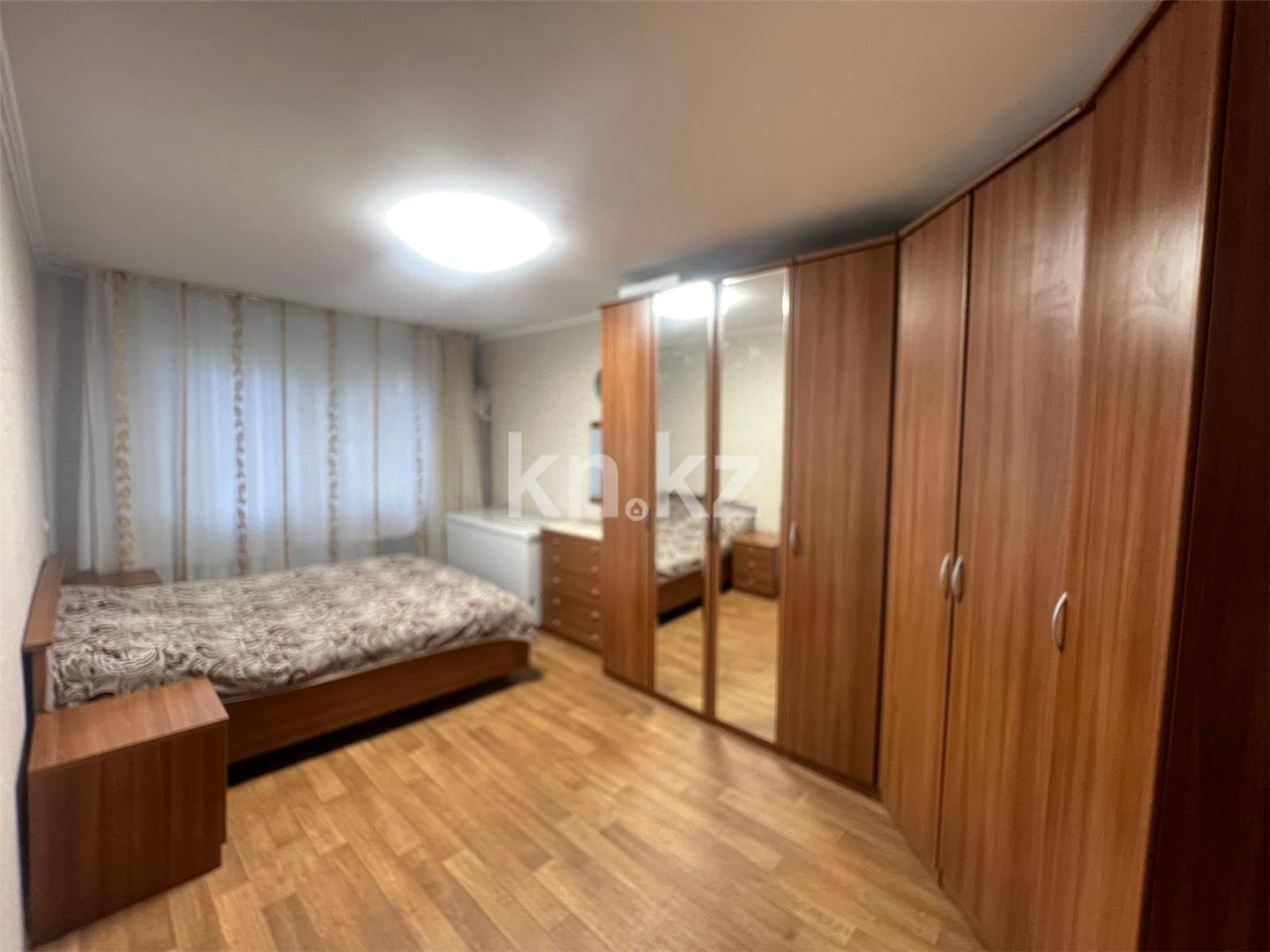 Продажа 3-комнатной квартиры, 62 м², пр. Республики, дом  28 - Продажа  трехкомнатных квартир в Караганде фото 3 из 17