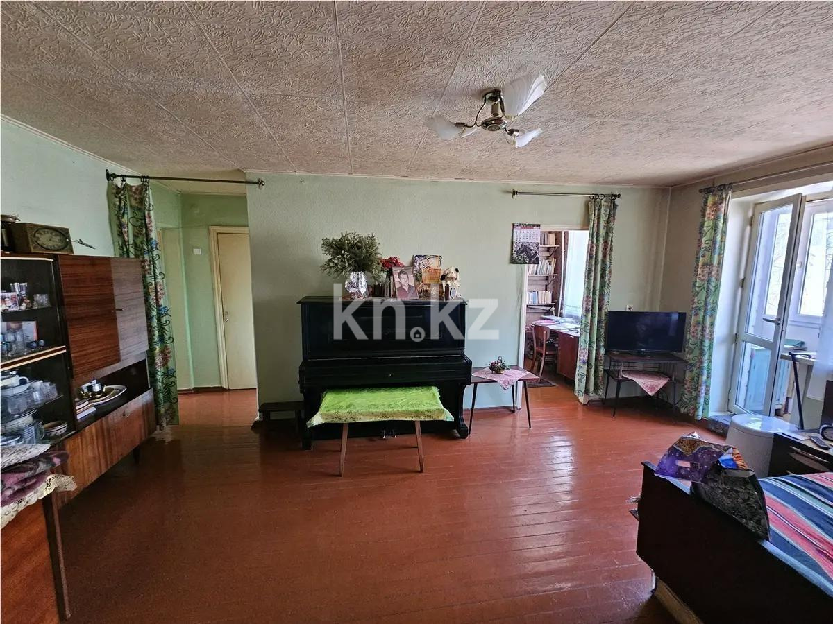 Продажа 3-комнатной квартиры, 55 м² - Продажа квартир в Караганде - страница 2 фото 1 из 6