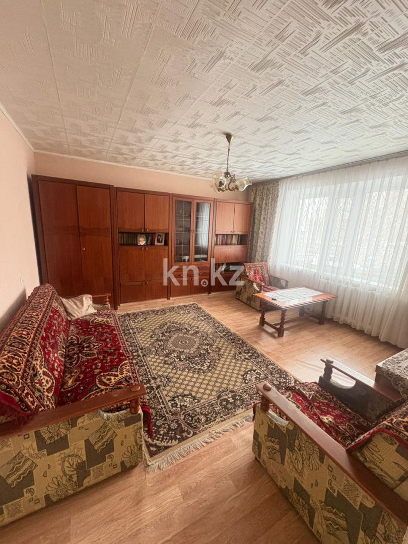 Продажа 3-комнатной квартиры, 62 м² - Продажа трехкомнатных квартир в Караганде - страница 2 фото 1 из 12