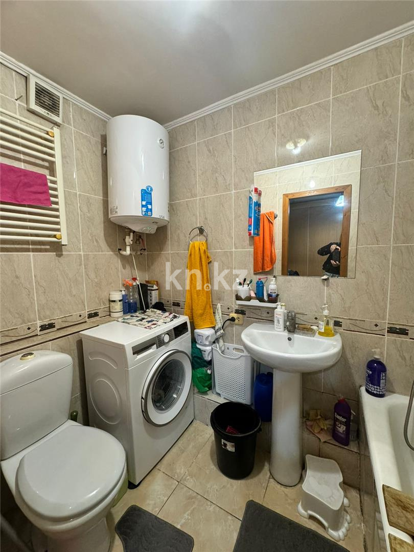 Продажа 3-комнатной квартиры, 60 м², ул. Сатыбалдина - Продажа квартир в Караганде фото 10 из 12