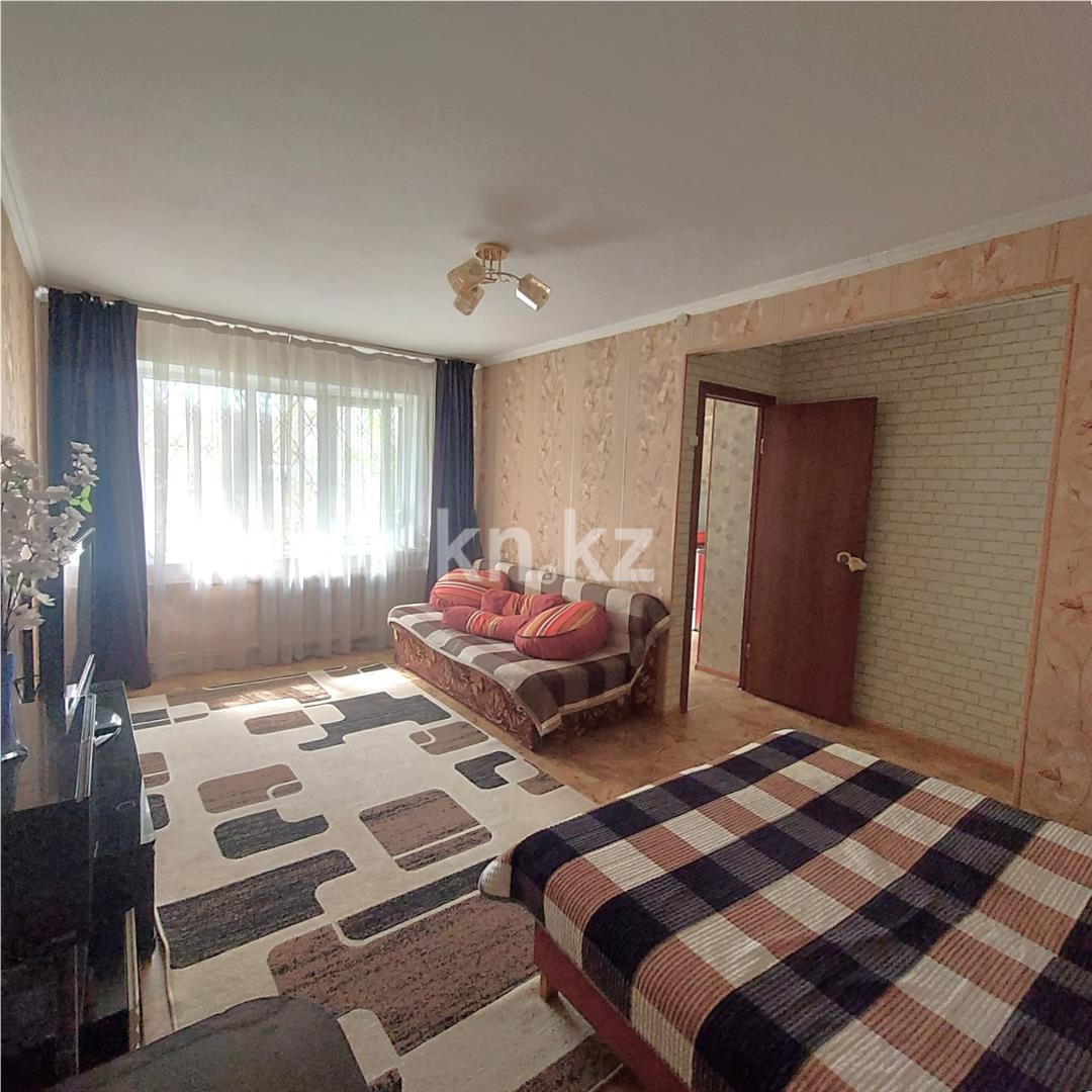 Продажа 1-комнатной квартиры, 31 м², ул. Ерубаева, дом  47 - Продажа  однокомнатных квартир в Караганде с фото фото 1 из 8
