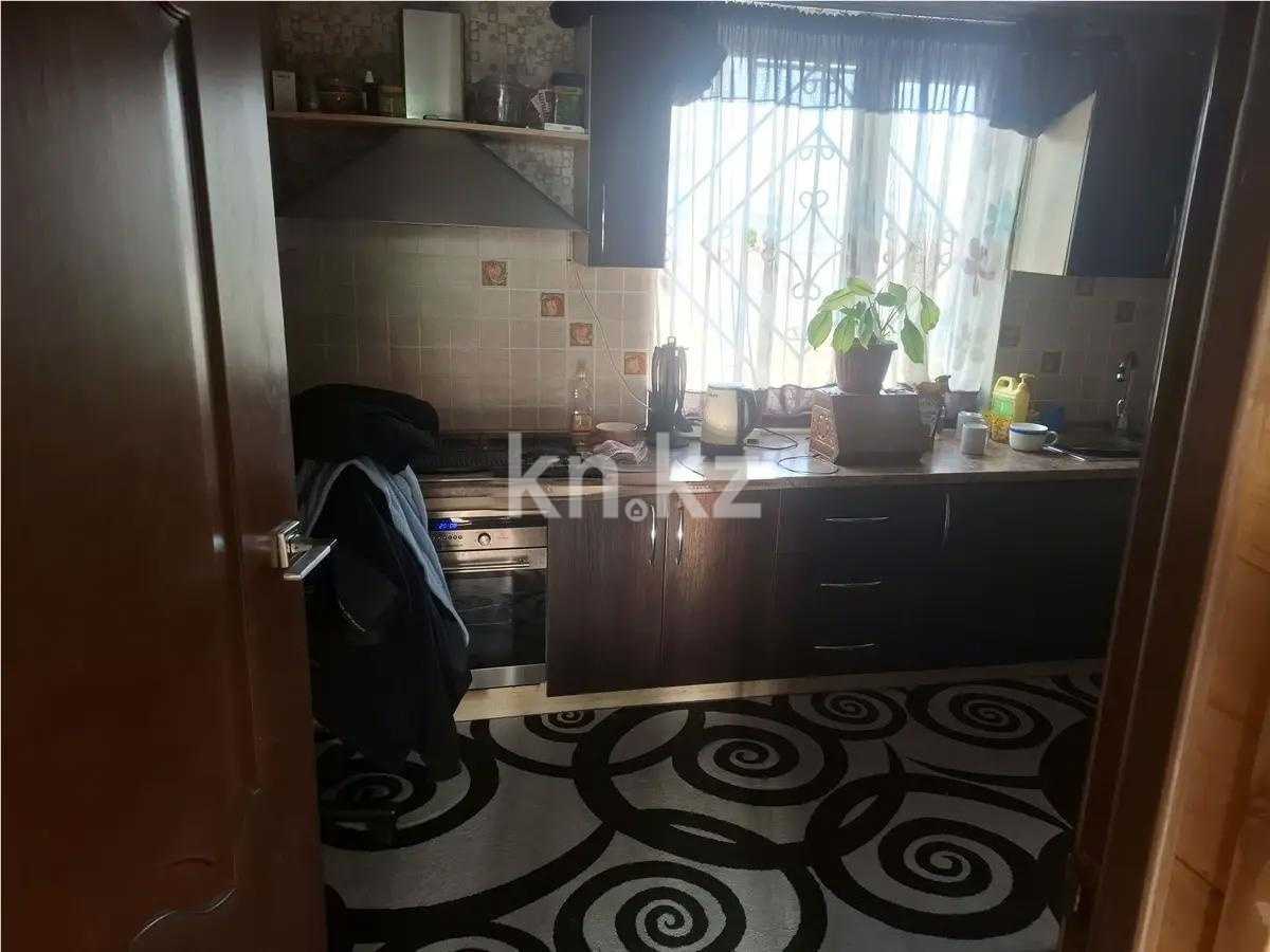 Продажа 2-комнатной квартиры, 50.5 м², ул. Есенова, дом  225 в Алматы - фото 2