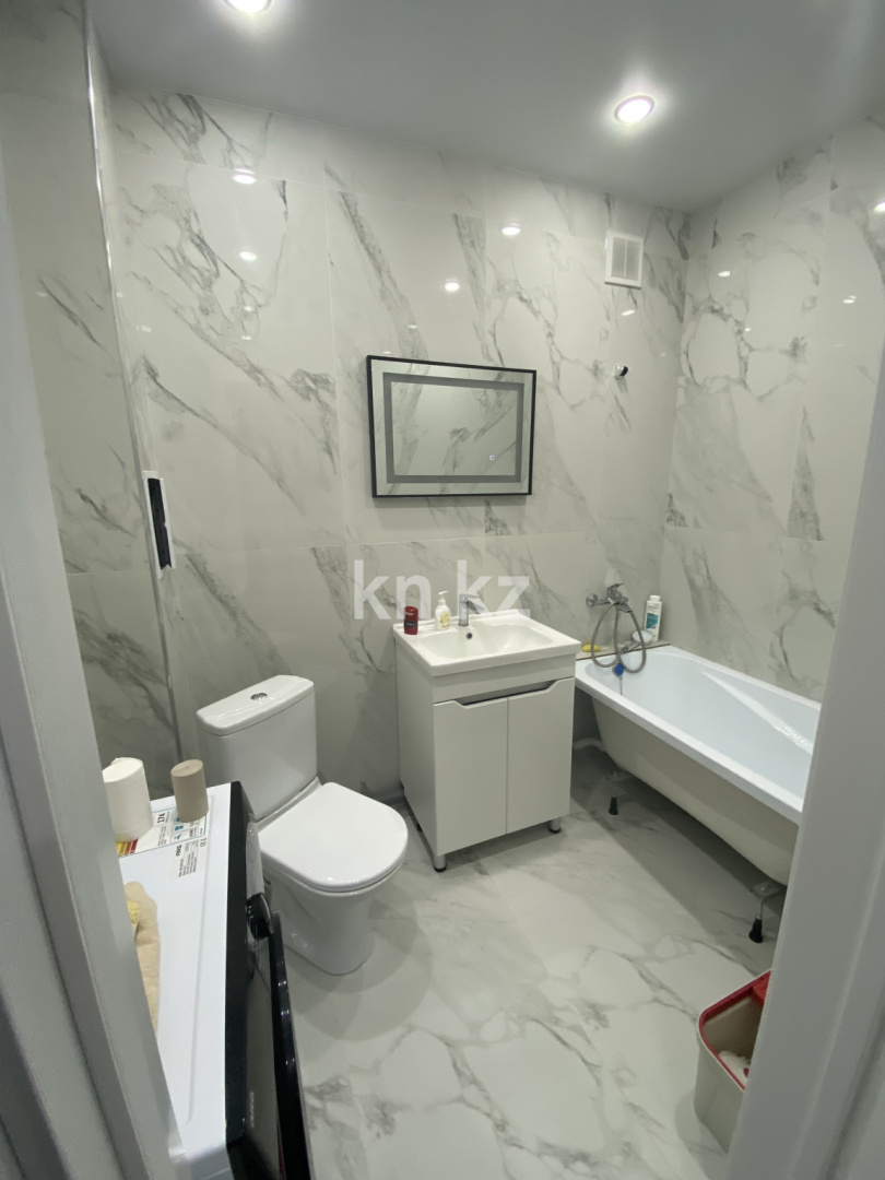 Аренда 1-комнатной квартиры посуточно, 68 м², ул. Самал, дом  86 - Аренда жилой и коммерческой недвижимости в Уральске фото 6 из 6