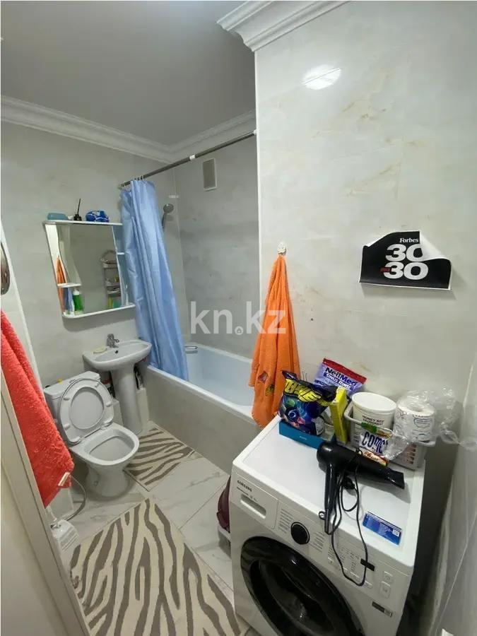 Продажа 2-комнатной квартиры, 43 м², мкр-н 8, дом  72А в Алматы - фото 4