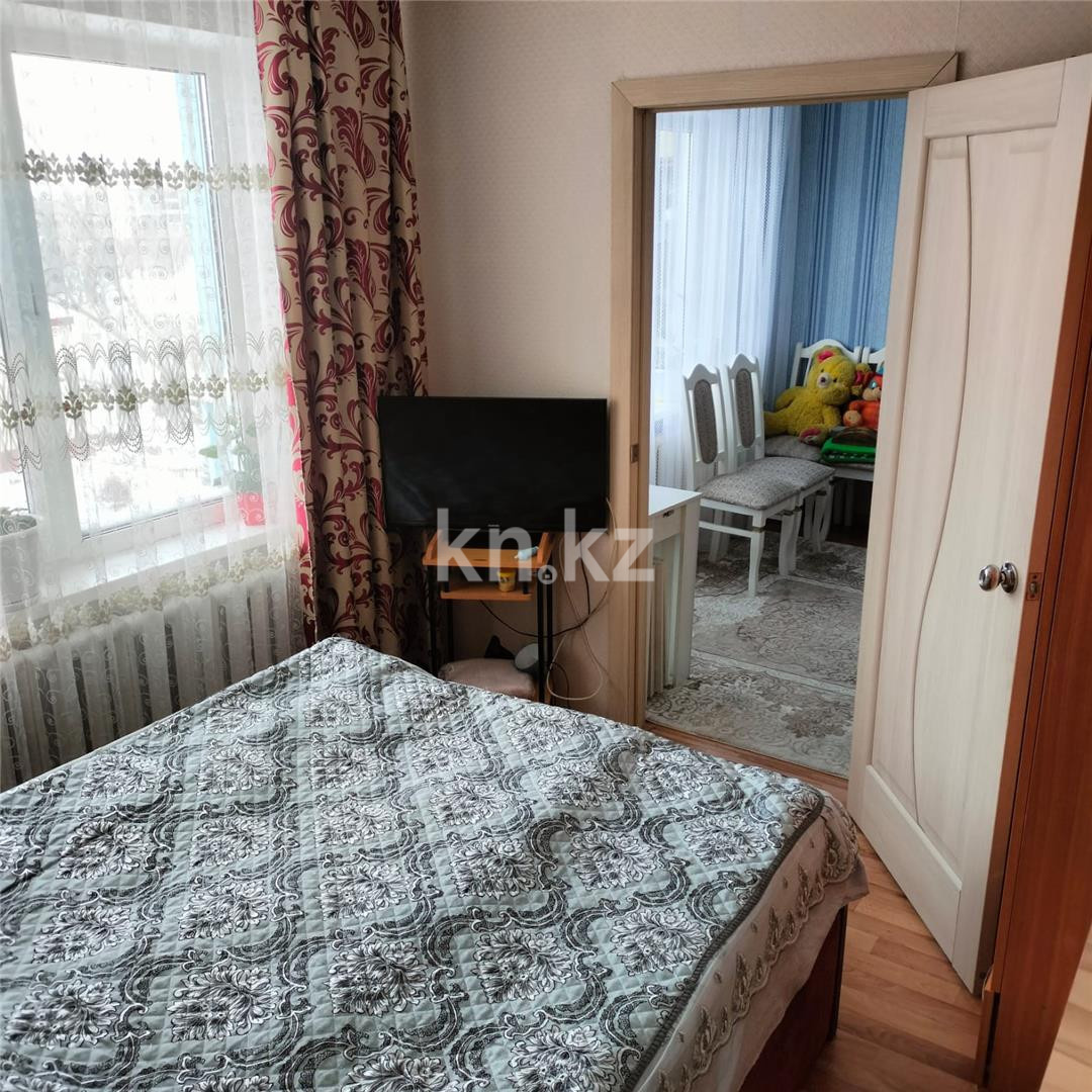 Продажа 4-комнатной квартиры, 62 м², мкр-н 23 - Продажа квартир в Караганде фото 3 из 12