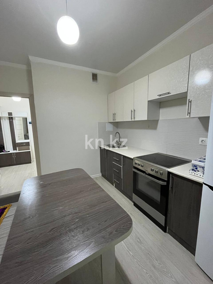 Аренда 1-комнатной квартиры, 38 м² в Астане