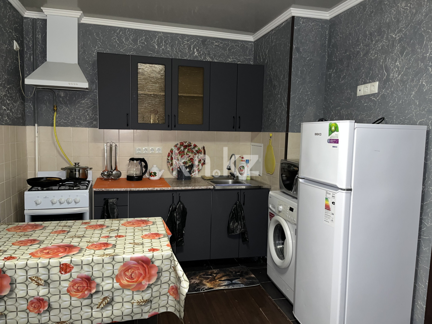 Аренда 2-комнатной квартиры посуточно, 65 м², мкр-н 7, дом  8 - Продажа и аренда недвижимости в Актау фото 8 из 16