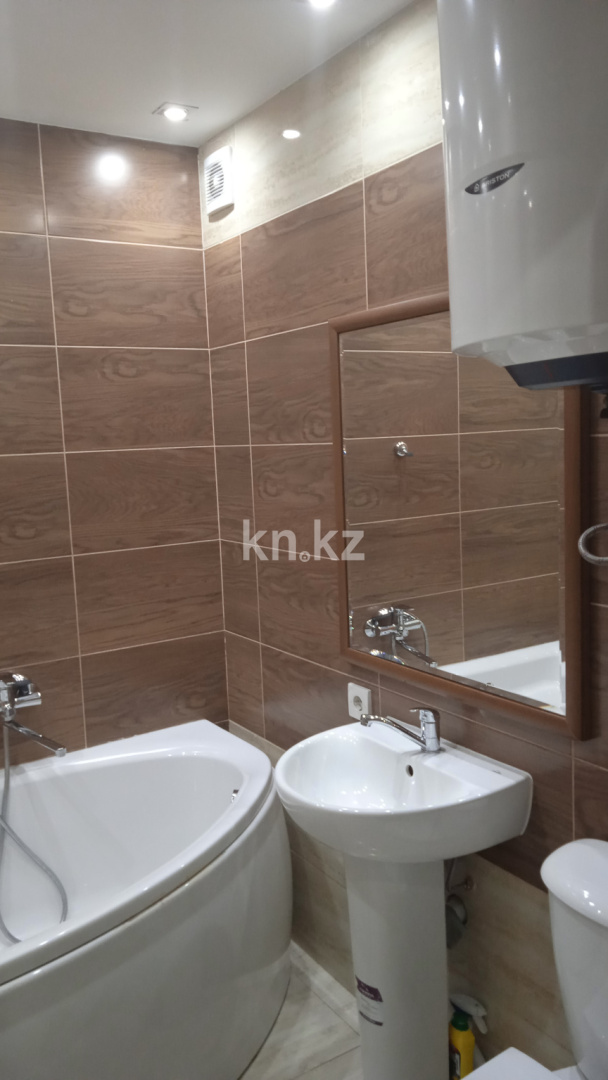 Аренда 1-комнатной квартиры посуточно, 36 м² - Недвижимость в Караганде - страница 4 фото 3 из 4