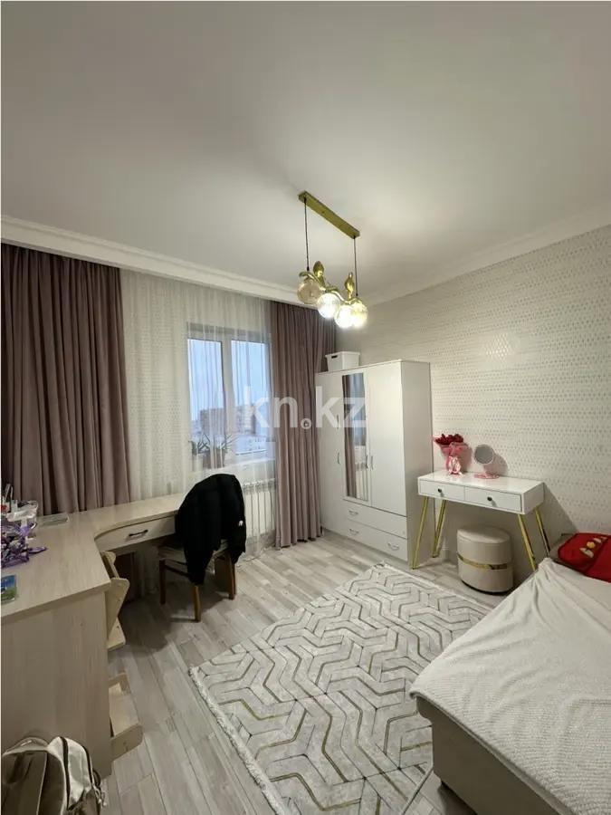 Продажа 4-комнатной квартиры, 127.2 м² в Астане - фото 3