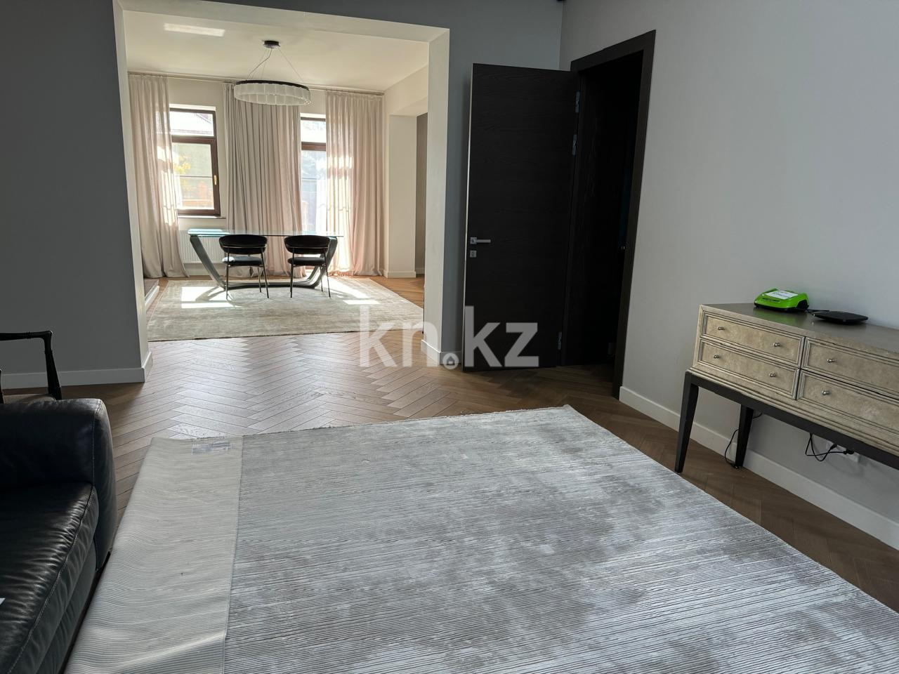 Аренда 5-комнатного дома, 380 м², Кыз Жибек, дом  18 - Аренда домов в Астане фото 8 из 40