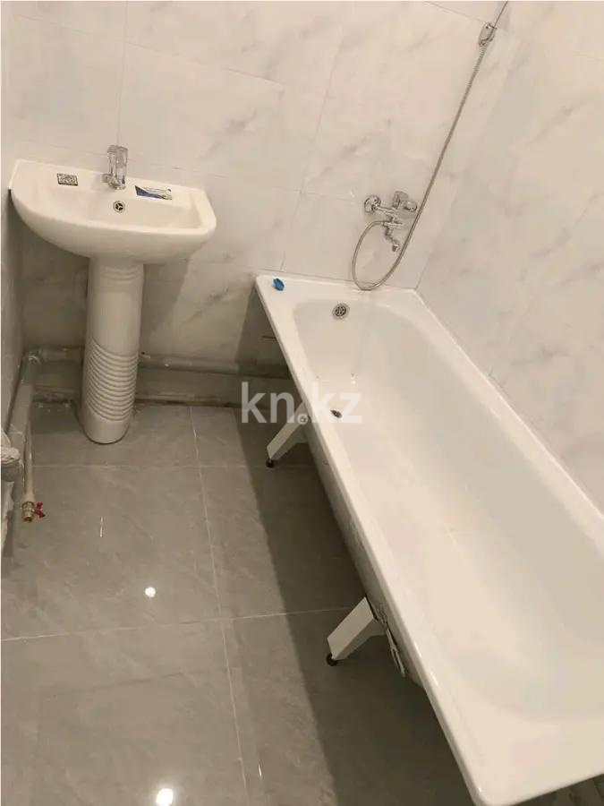 Продажа 1-комнатной квартиры, 31 м², ул. Омарова, дом  1 в Алматы - фото 4