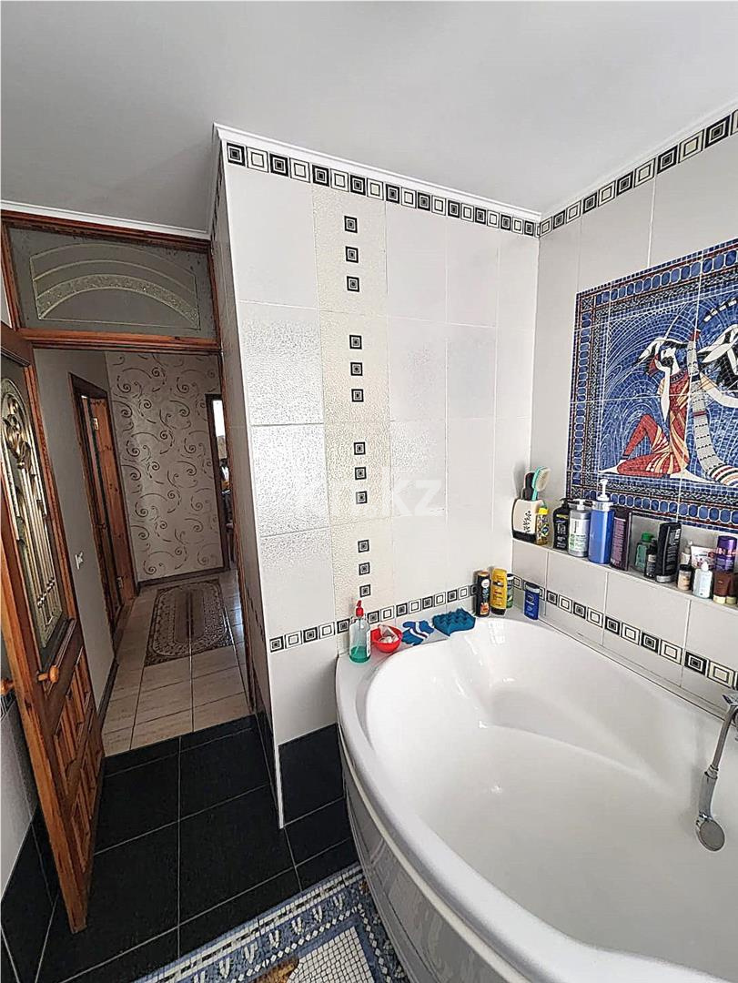 Продажа 4-комнатной квартиры, 85 м², ул. Гапеева - Продажа  четырехкомнатных квартир в Караганде фото 12 из 15