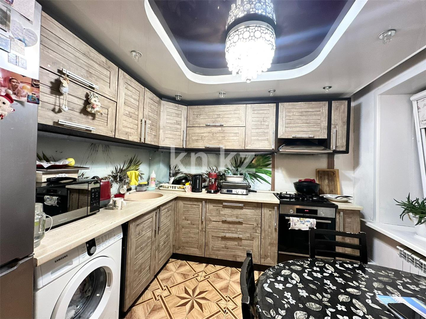 Продажа 4-комнатной квартиры, 74 м², ул. Гапеева - Продажа  четырехкомнатных квартир в Караганде фото 5 из 7