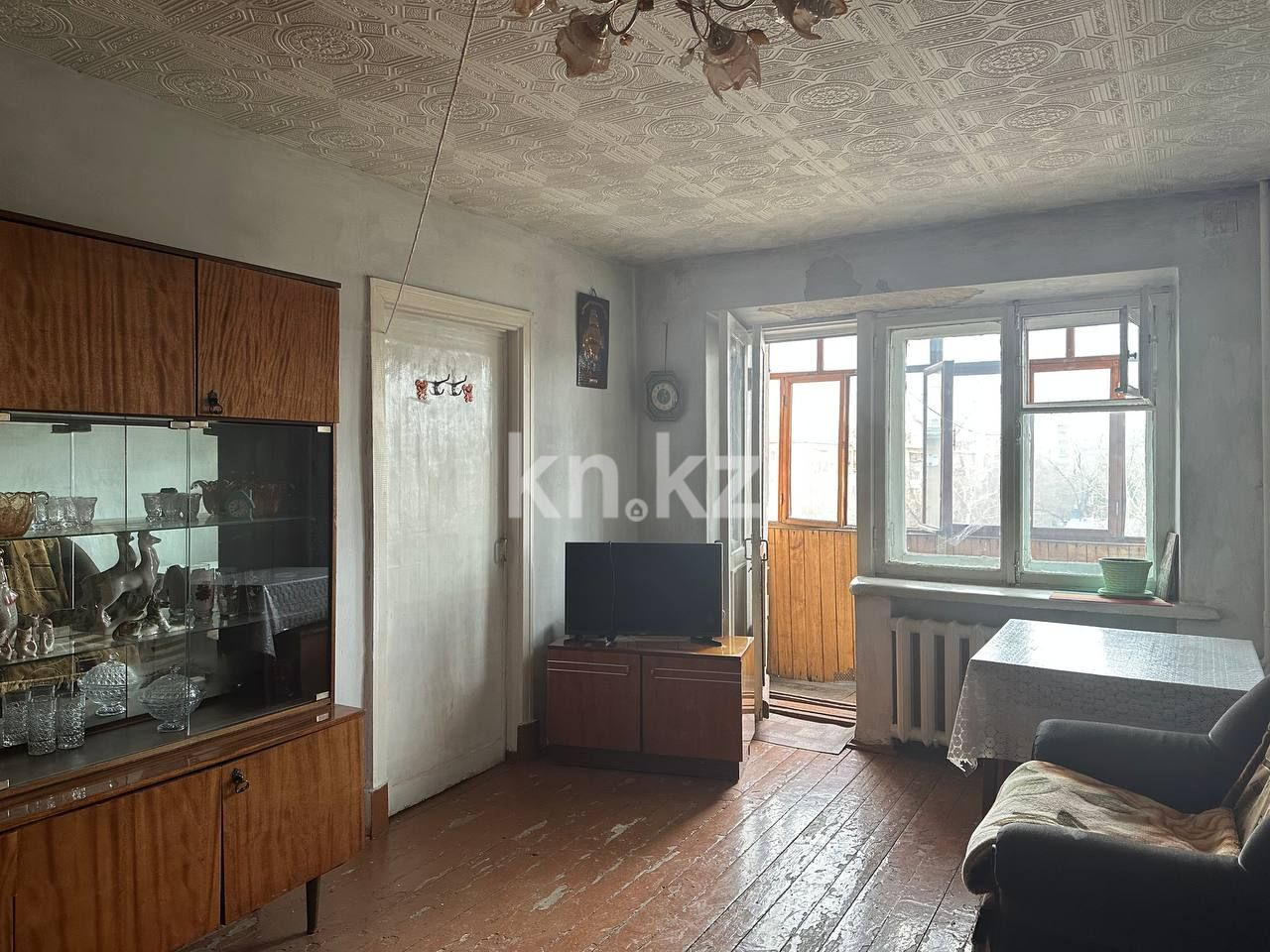 Продажа 2-комнатной квартиры, 44 м² - Продажа жилой и коммерческой недвижимости в Усть-Каменогорске фото 2 из 16