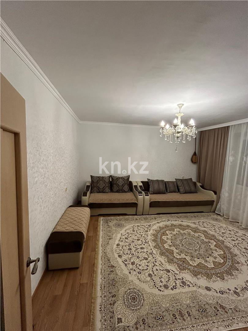 Продажа 3-комнатной квартиры, 65 м², пр. Строителей - Продажа квартир в Караганде фото 1 из 9