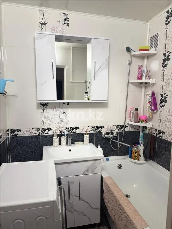 Продажа 3-комнатной квартиры, 61 м², мкр-н Мамраева (Восток-5), дом  12 - Продажа  трехкомнатных квартир в Караганде без посредников фото 5 из 6