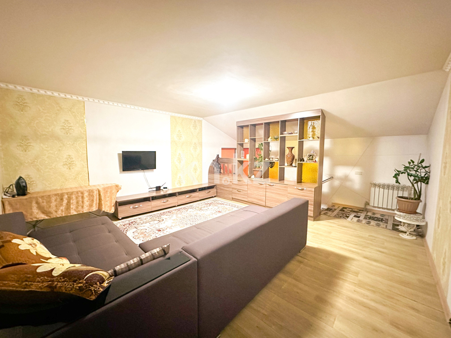 Продажа 5-комнатного дома, 195.6 м², мкр-н Калкаман-2, дом  23/1 - Продажа домов и коттеджей в Алматы фото 5 из 40