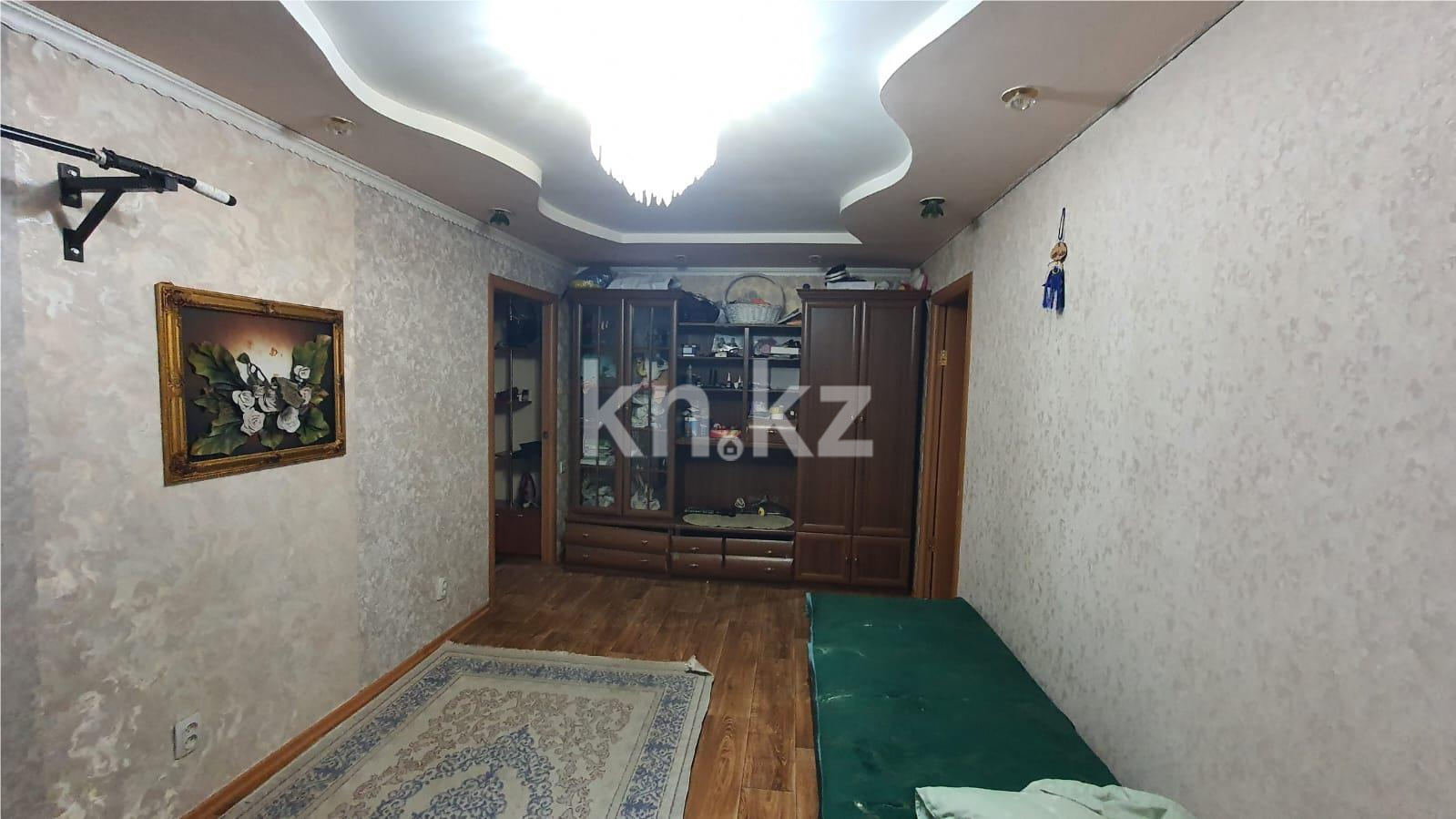 Продажа 2-комнатной квартиры, 42 м², мкр-н 12 - Продажа  двухкомнатных квартир в Караганде фото 1 из 9