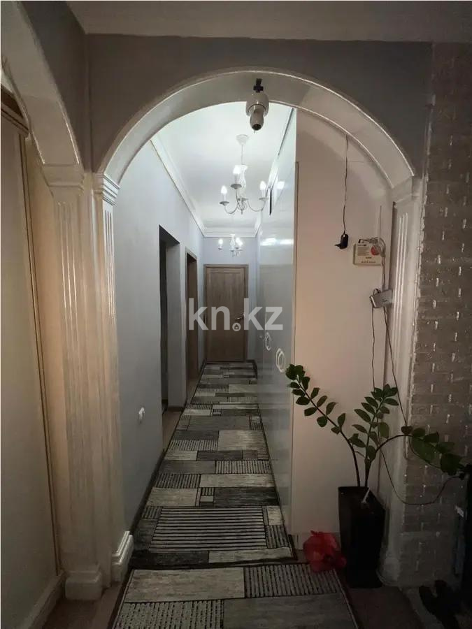 Продажа 3-комнатной квартиры, 64 м², мкр-н Аксай-4, дом  69 в Алматы - фото 8