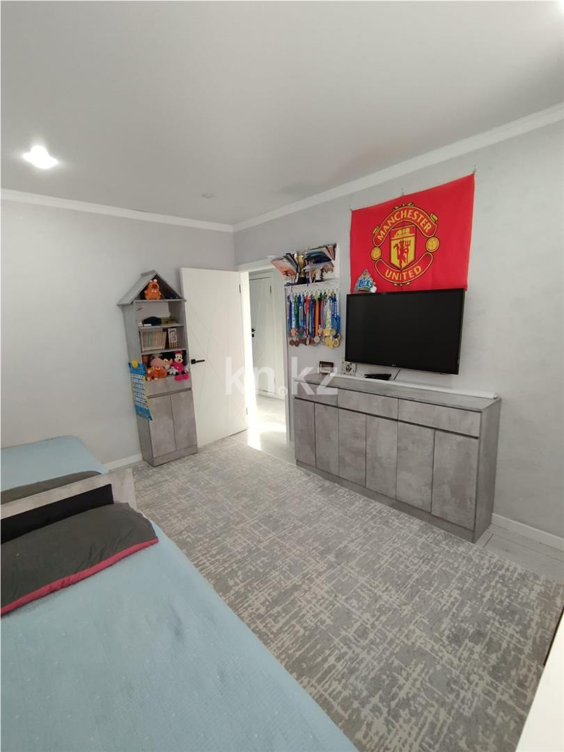 Продажа 3-комнатной квартиры, 70 м² - Продажа  трехкомнатных квартир в Караганде на Юго-Востоке фото 6 из 14