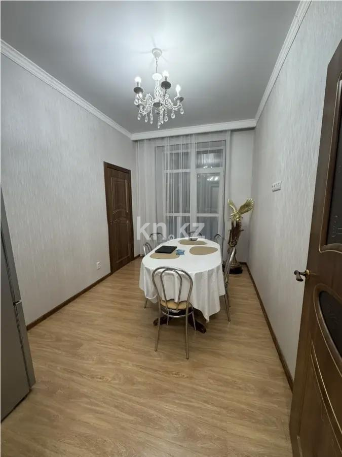 Продажа 2-комнатной квартиры, 65 м², ул. Бокейхана, дом  11а - Продажа квартир в Казахстане фото 1 из 6