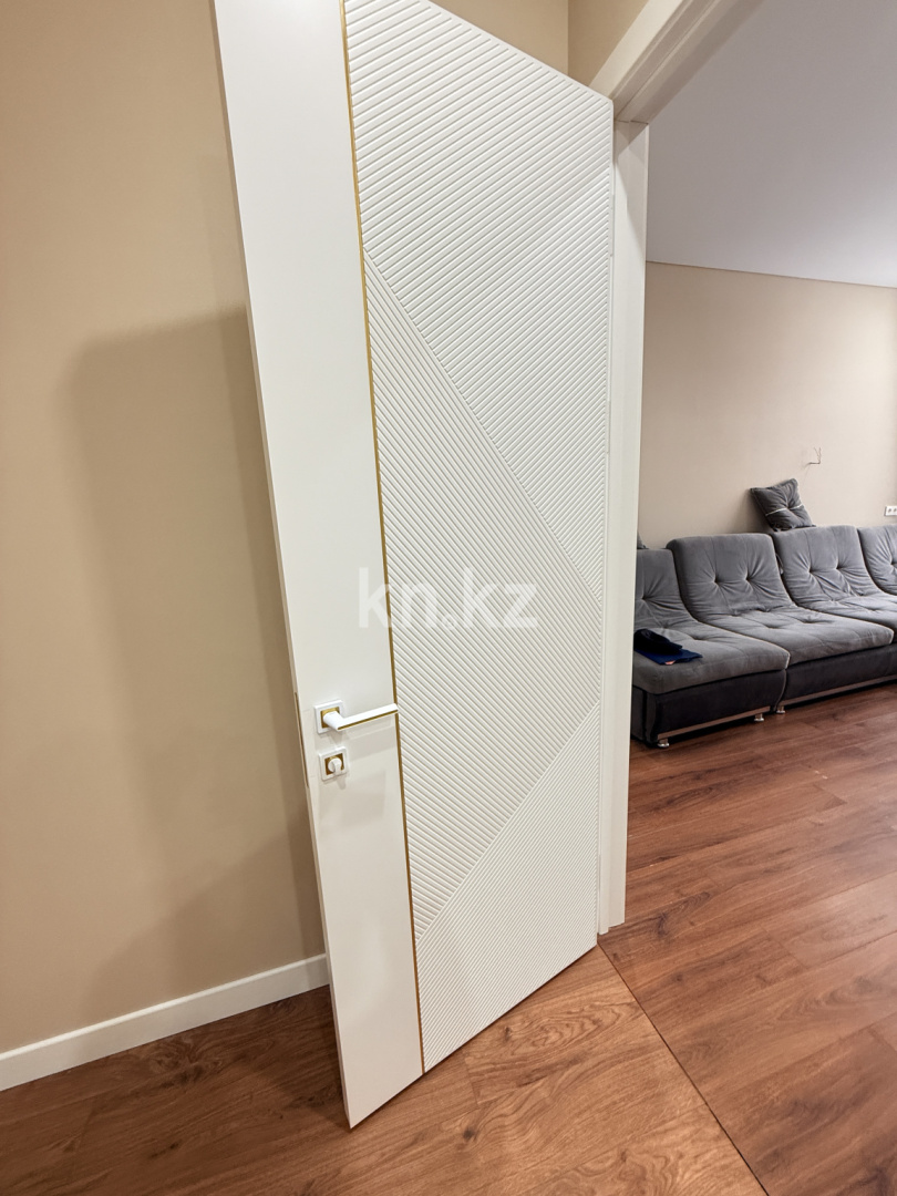 Продажа 2-комнатной квартиры, 70 м², ул. Букетова, дом  3 в Караганде - фото 19