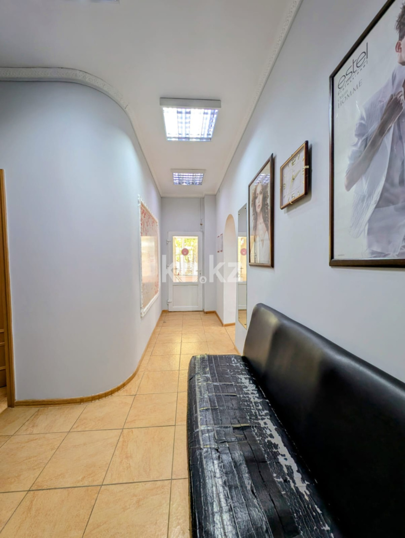 Продажа , 111.4 м², ул. Карбышева, дом  62 - Продажа жилой и коммерческой недвижимости в Уральске фото 8 из 37