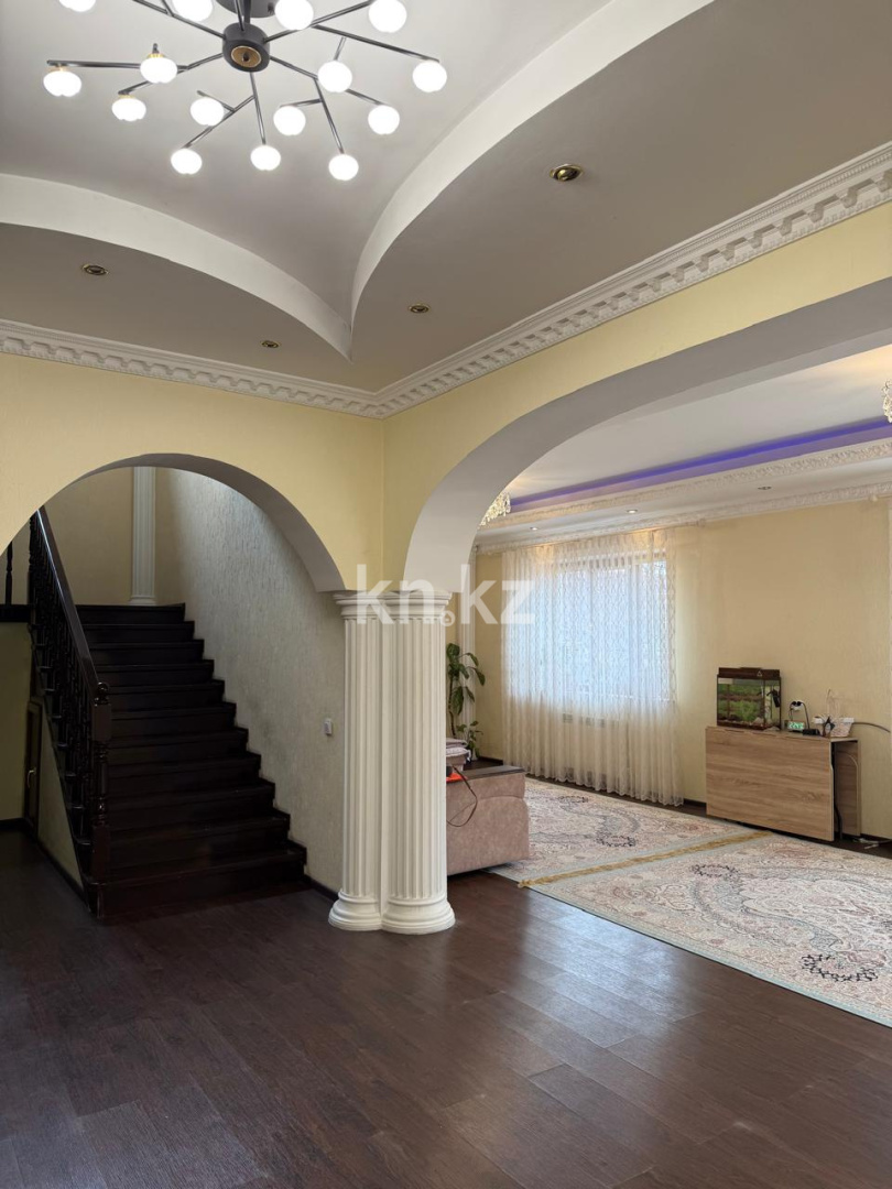 Продажа 7-комнатного дома, 250 м² - Продажа домов, коттеджей в Алматы фото 10 из 19