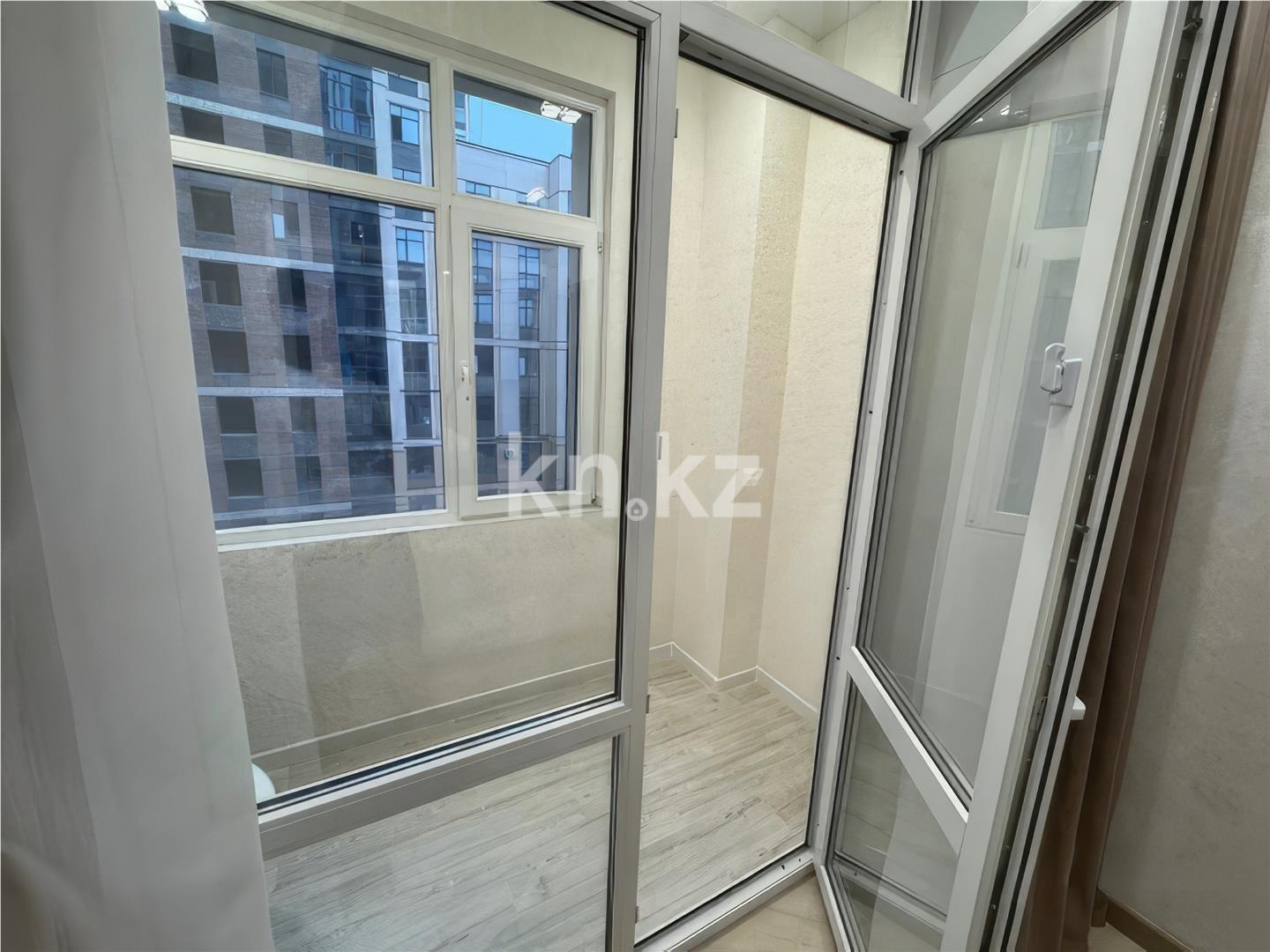 Продажа 3-комнатной квартиры, 97 м², ул. Букетова, дом  3/2 в Караганде - фото 15