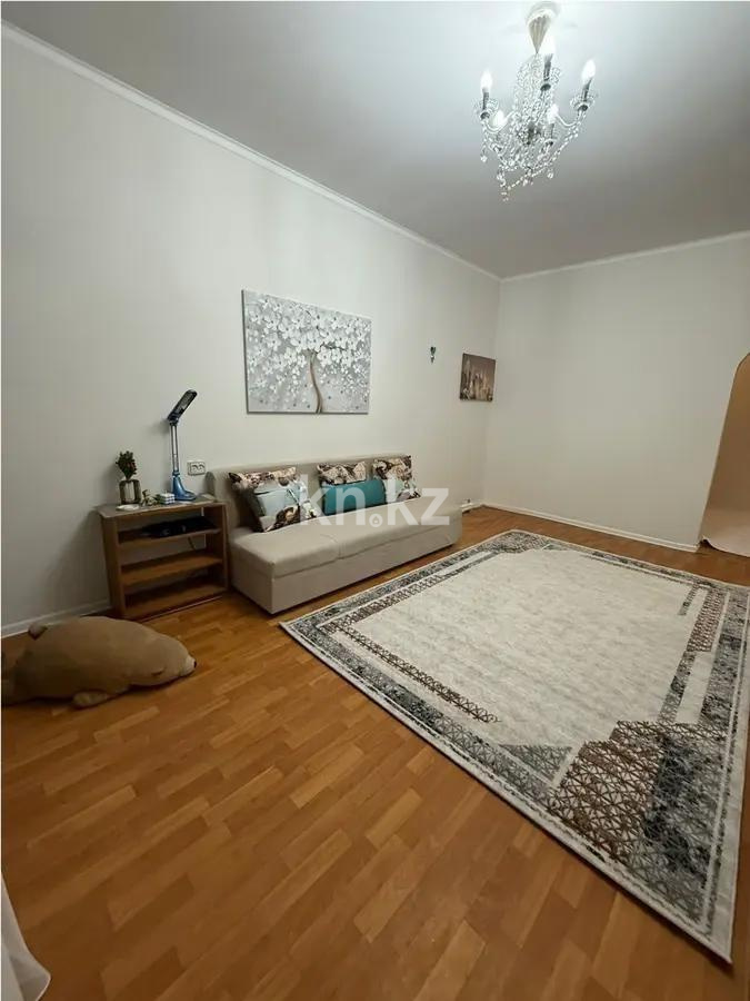 Продажа 1-комнатной квартиры, 40 м², 10 мкр., дом  2А - Продажа  однокомнатных квартир в Алматы фото 1 из 3