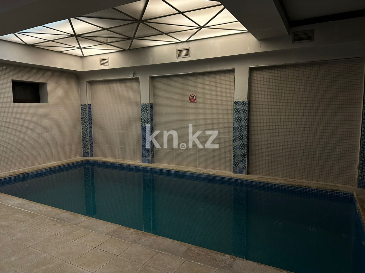 Аренда 4-комнатного дома, 400 м² - Аренда  четырехкомнатных домов в Алматы с фото фото 6 из 10