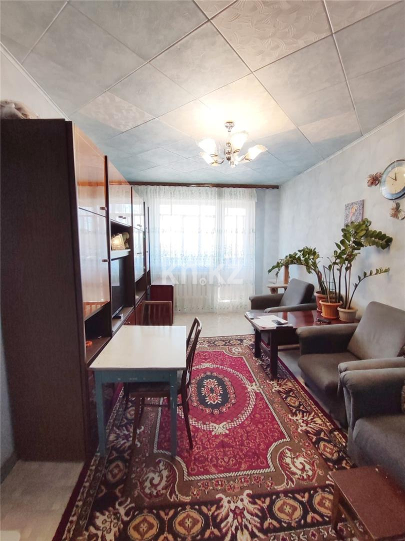 Продажа 3-комнатной квартиры, 61 м², мкр-н Восток-2 - Продажа  трехкомнатных квартир в Караганде фото 1 из 16