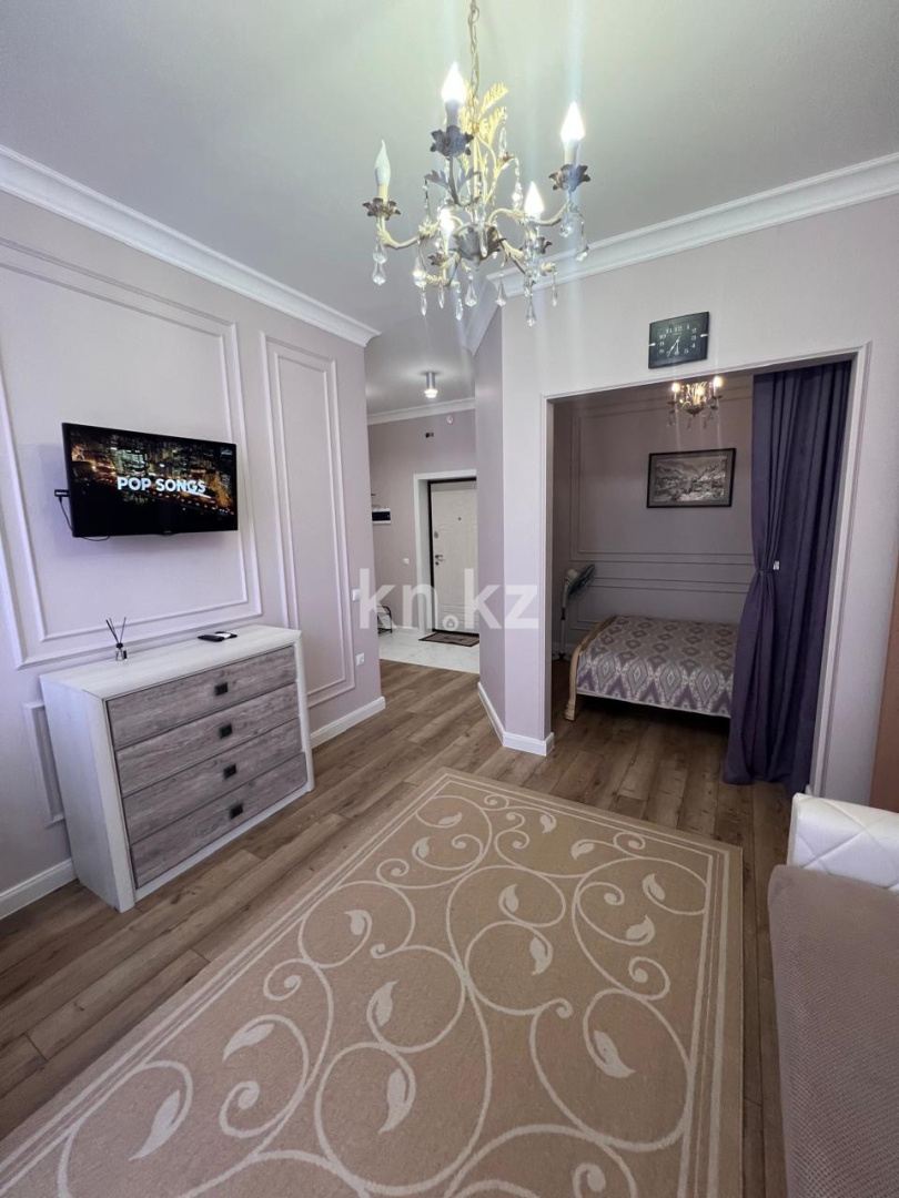 Аренда 1-комнатной квартиры посуточно, 40 м², пр. Шахтеров, дом  52б - Аренда квартир посуточно в Караганде с фото фото 8 из 19