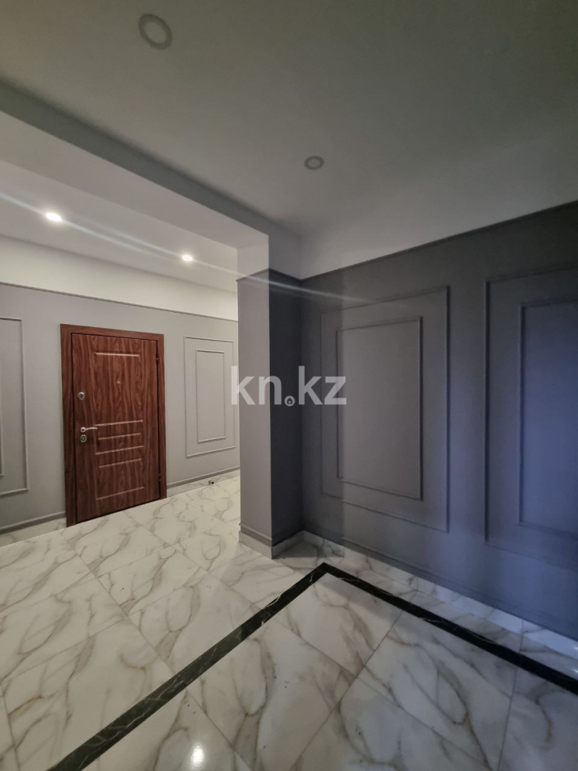 Продажа 3-комнатной квартиры, 113 м², ул. Жанибекова, дом  53 в Караганде - фото 11