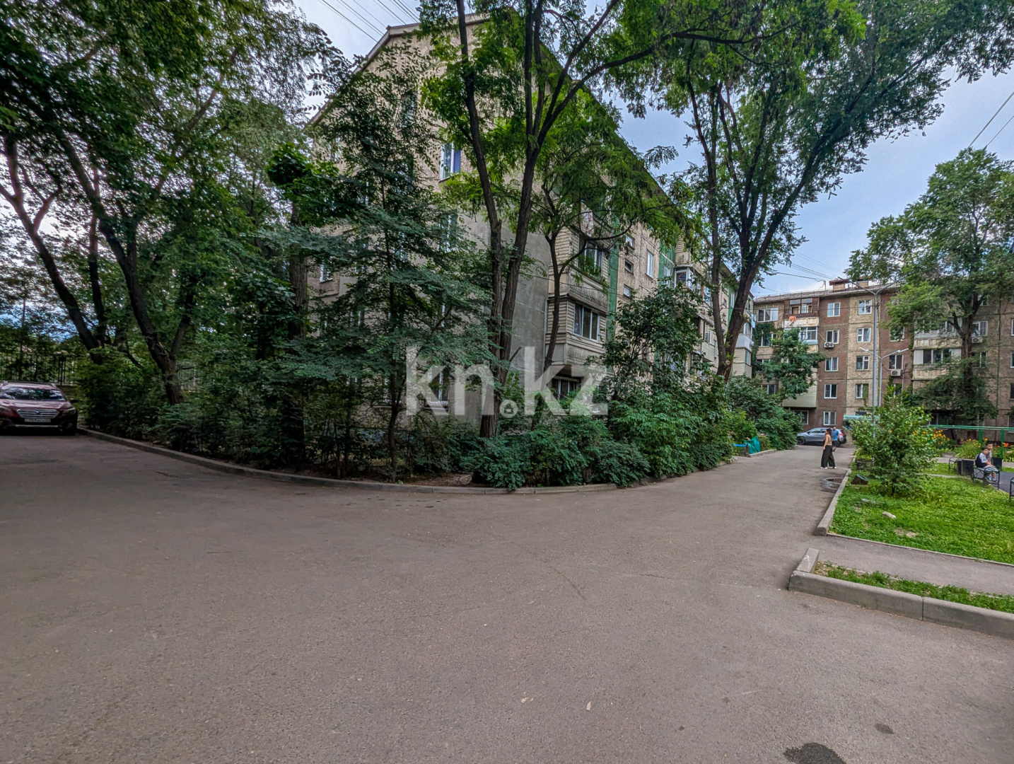Продажа 2-комнатной квартиры, 42.4 м² в Алматы - фото 12