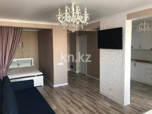 Аренда 1-комнатной квартиры, 31 м², ул. Жандосова, дом  36 - ул. Жарокова - Аренда квартир помесячно в Казахстане фото 1 из 3