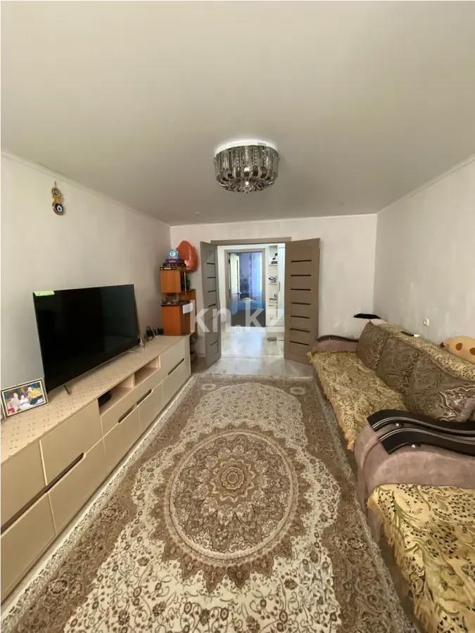 Продажа 3-комнатной квартиры, 62 м², мкр-н Мамраева (Восток-5), дом  37 в Караганде - фото 2