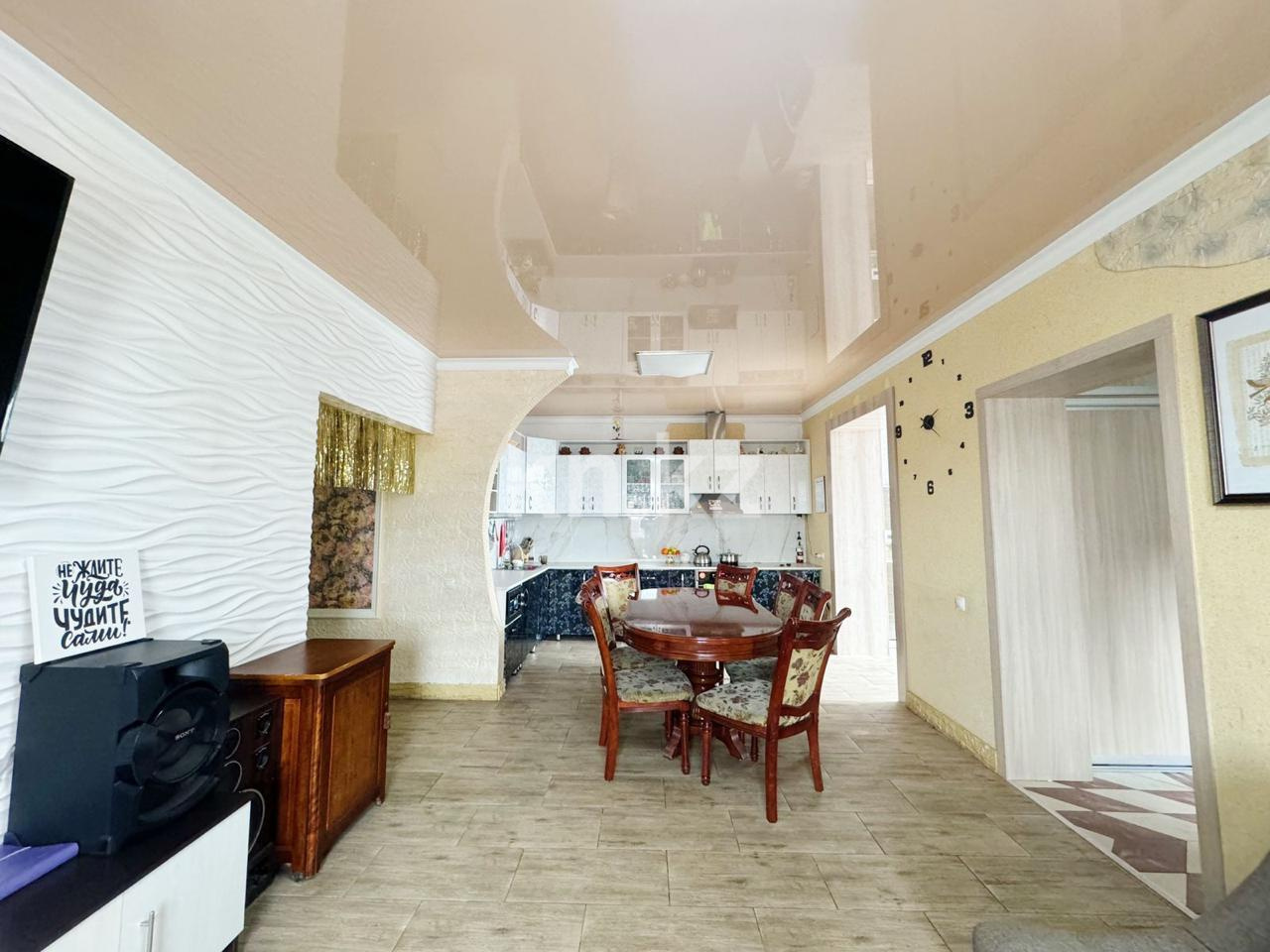 Продажа 4-комнатного дома, 400 м², ул. Абая - Продажа домов, коттеджей в Темиртау фото 2 из 17