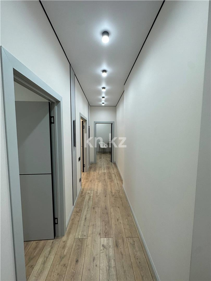 Продажа 2-комнатной квартиры, 64 м², пр. Строителей, дом  28/5 блок А - Продажа квартир в Караганде фото 3 из 16